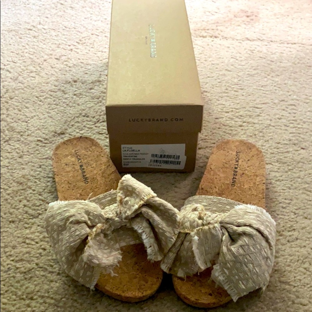 NEW Bow Sandals
